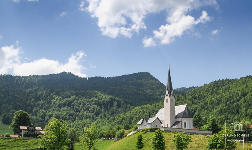 St. Leonhard Kirche in Kreuth Copyright Gerlind Schiele Photography +49 (0) 170 - 908 85 85