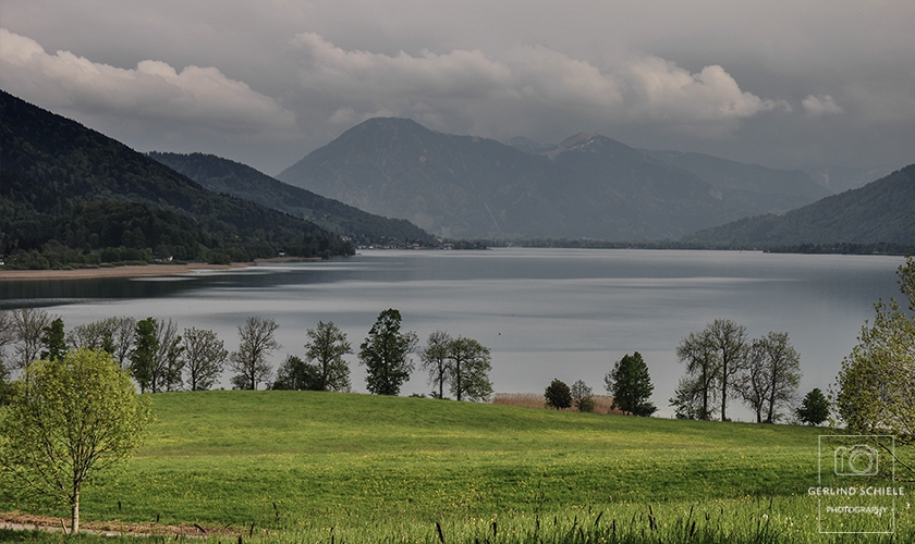 Wolken ber dem Wallberg Copyright Gerlind Schiele Photography +49 (0) 170 - 908 85 85