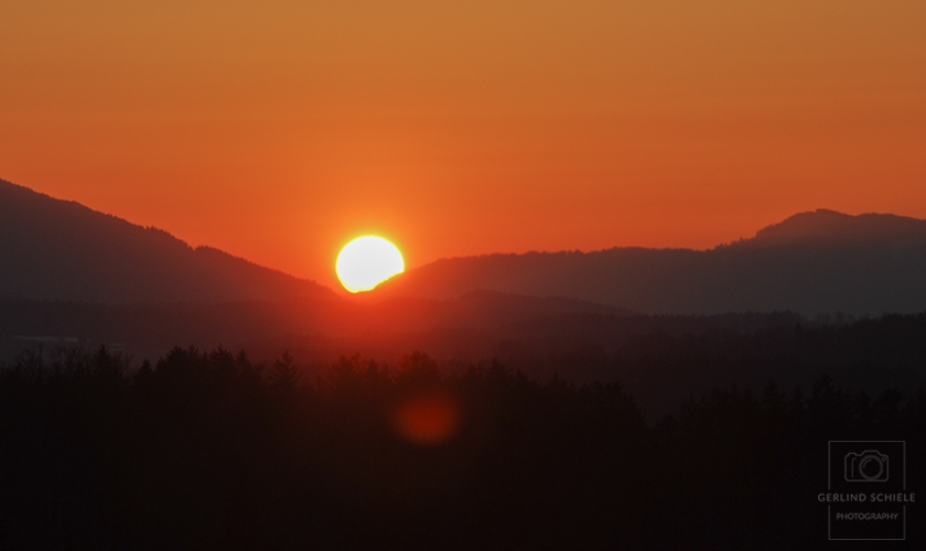 Sonnenuntergang im Spätwinter Copyright Gerlind Schiele Photography +49 (0) 170 - 908 85 85